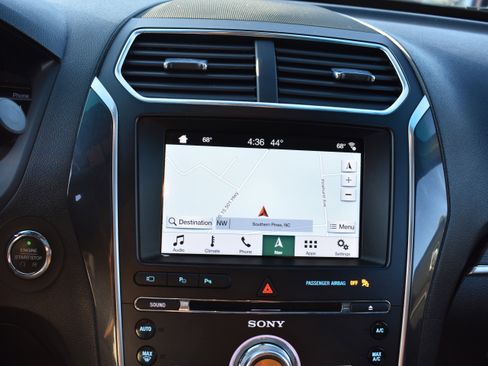 Used 2017 Ford Explorer Limited w/ Equipment Group 301A image 19