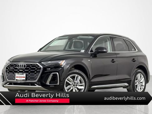 Used 2023 Audi Q5 2.0T Premium w/ Convenience Package AWD/4WD image 1