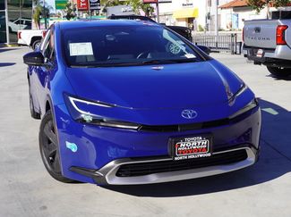 Used 2023 Toyota Prius Prime SE video 2