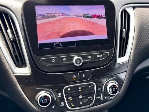 Used 2023 Chevrolet Malibu LT FWD image 13