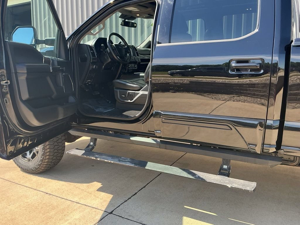 Used 2021 Ford F250 Lariat w/ Lariat Ultimate Package AWD/4WD image 9