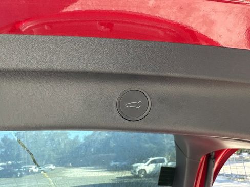 Used 2024 Tesla Model Y Long Range image 15