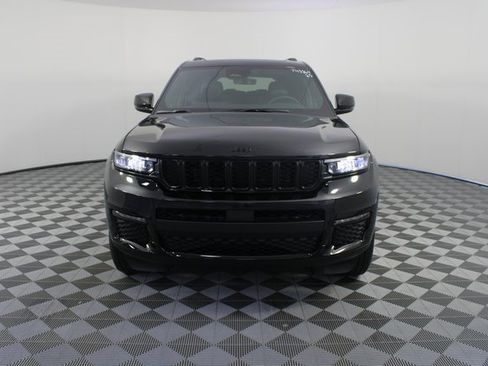 New 2025 Jeep Grand Cherokee L Limited w/ Black Appearance Package image 30