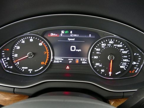 Used 2023 Audi Q5 2.0T Premium w/ Convenience Package image 15