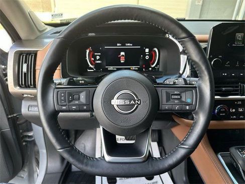 Used 2023 Nissan Pathfinder Platinum w/ Cargo Package image 15