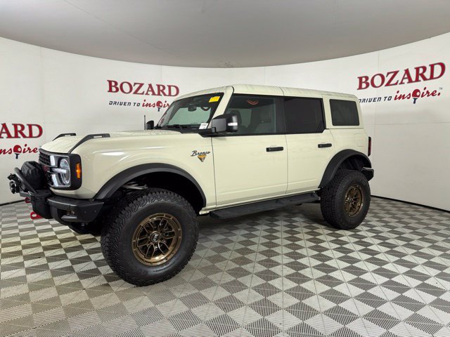 Used 2025 Ford Bronco Badlands AWD/4WD image 5