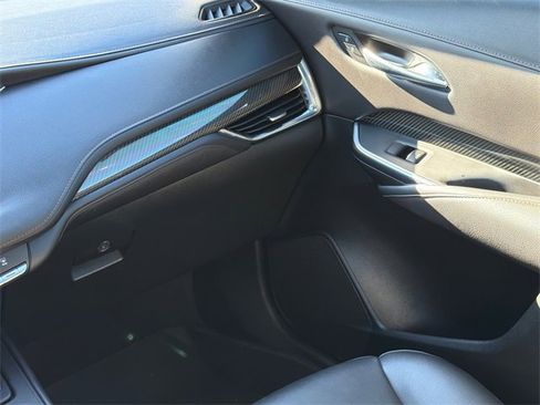 Used 2023 Cadillac XT4 Sport image 14