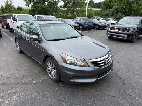 Used 2011 Honda Accord EX image 4
