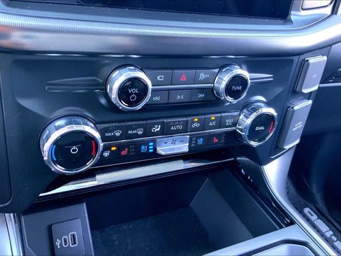 Used 2025 Ford F150 Lariat w/ FX4 Off-Road Package AWD/4WD image 62