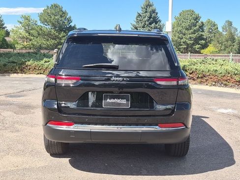 Used 2023 Jeep Grand Cherokee Limited w/ Trailer Tow Prep Group (B) AWD/4WD image 7