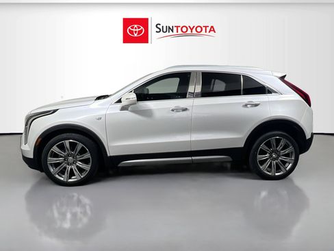 Used 2020 Cadillac XT4 Premium Luxury w/ Enhanced Visibility Package image 7