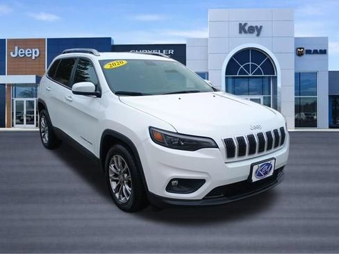 Used 2020 Jeep Cherokee Latitude Plus FWD image 8