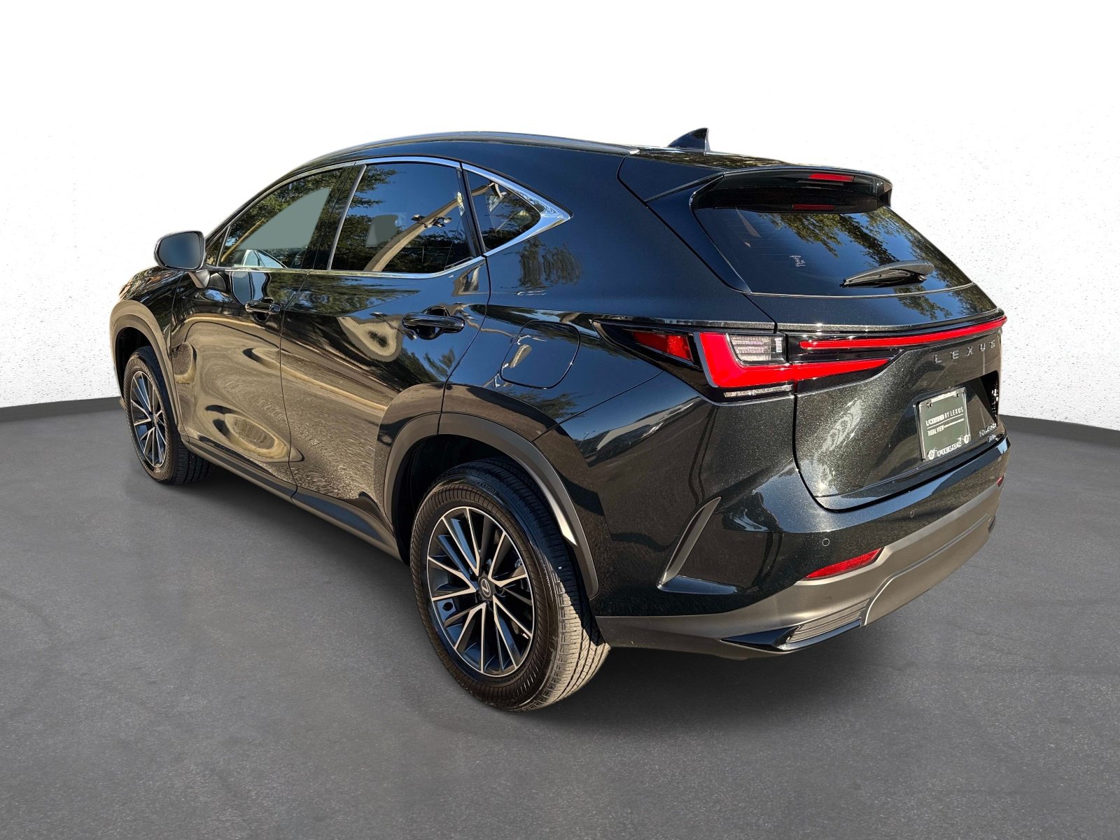 Used 2026 Lexus NX 450h+ AWD w/ Accessory Package (K3) image 5