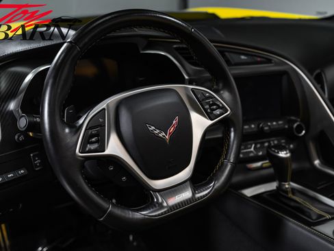 Used 2016 Chevrolet Corvette Z06 w/ 3LZ Preferred Equipment Group RWD image 39