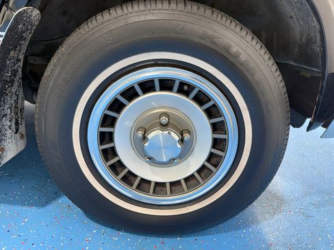 Used 1988 Ford E-150 and Econoline 150 RWD image 60