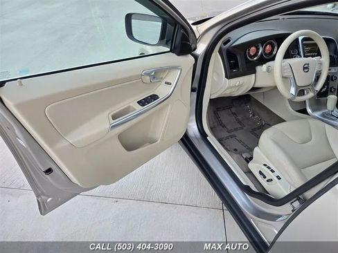 Used 2012 Volvo XC60 T6 image 10