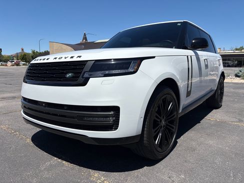 Used 2025 Land Rover Range Rover Long Wheelbase SE AWD/4WD image 12