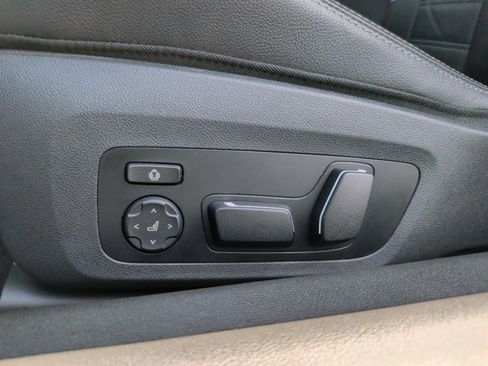 Used 2025 BMW M2 w/ Lighting Package RWD image 27