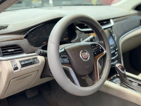 Used 2013 Cadillac XTS Platinum w/ Driver Assist Package FWD image 10
