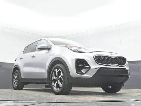 Used 2020 Kia Sportage LX AWD/4WD image 41