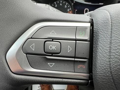New 2026 Jeep Compass Latitude AWD/4WD image 40
