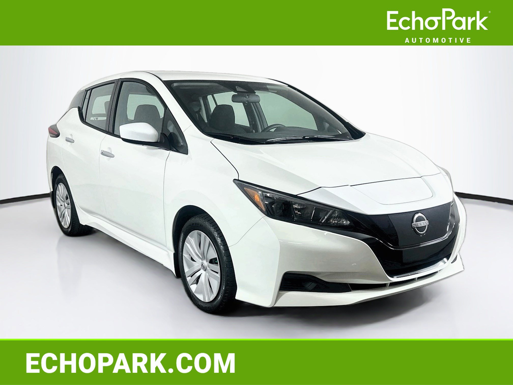 Used 2025 Nissan Leaf S FWD image 1