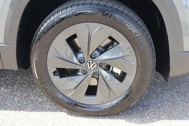 Certified 2026 Volkswagen Taos S FWD image 9