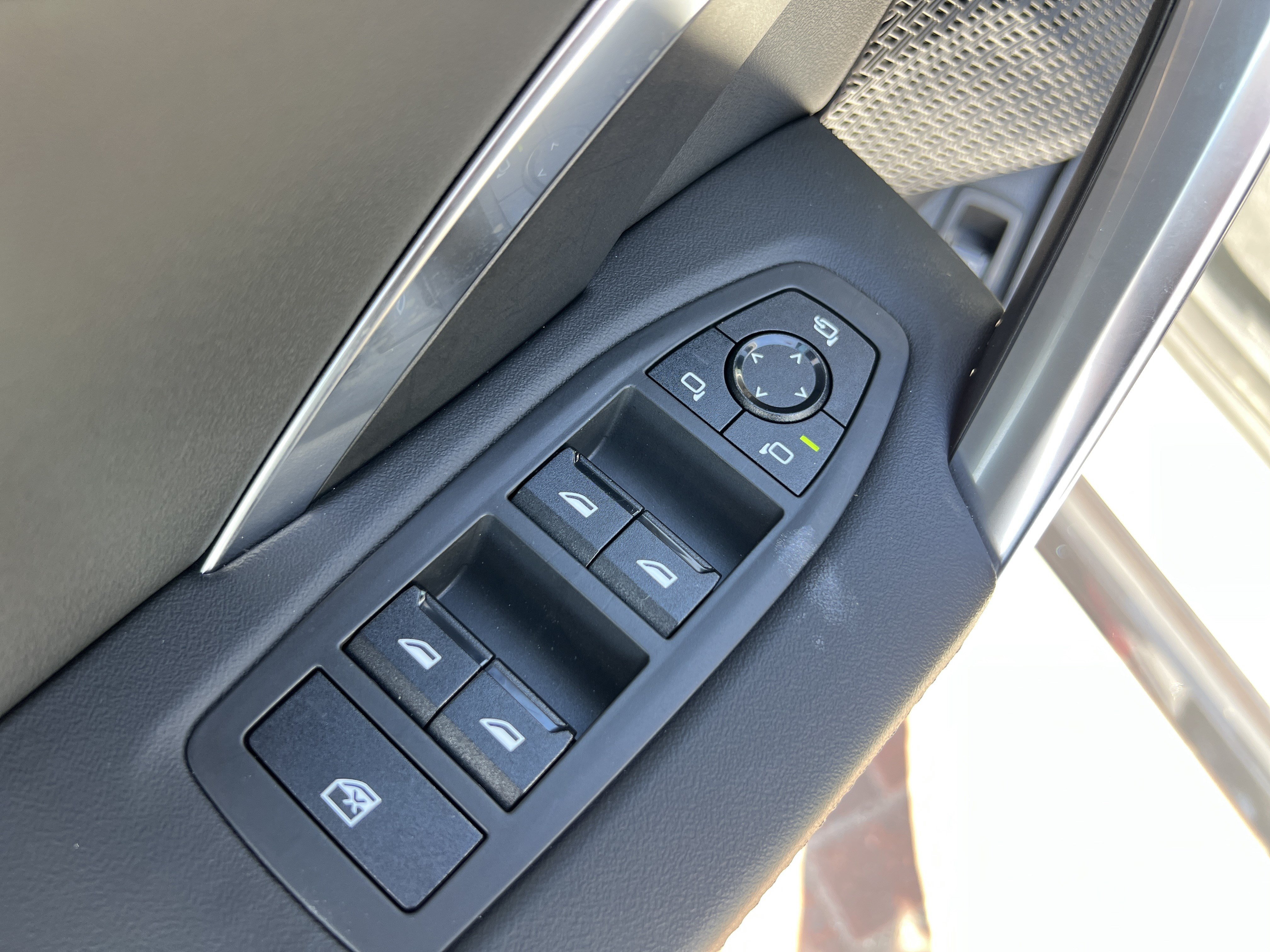 Certified 2026 BMW X1 xDrive28i AWD/4WD image 15