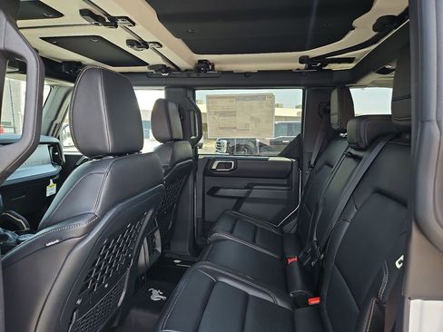 New 2025 Ford Bronco Badlands image 19