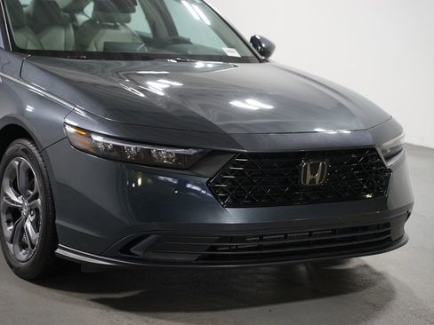 Used 2023 Honda Accord EX image 4