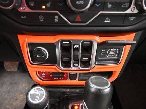 Used 2022 Jeep Gladiator Mojave w/ LED Lighting Group AWD/4WD image 28