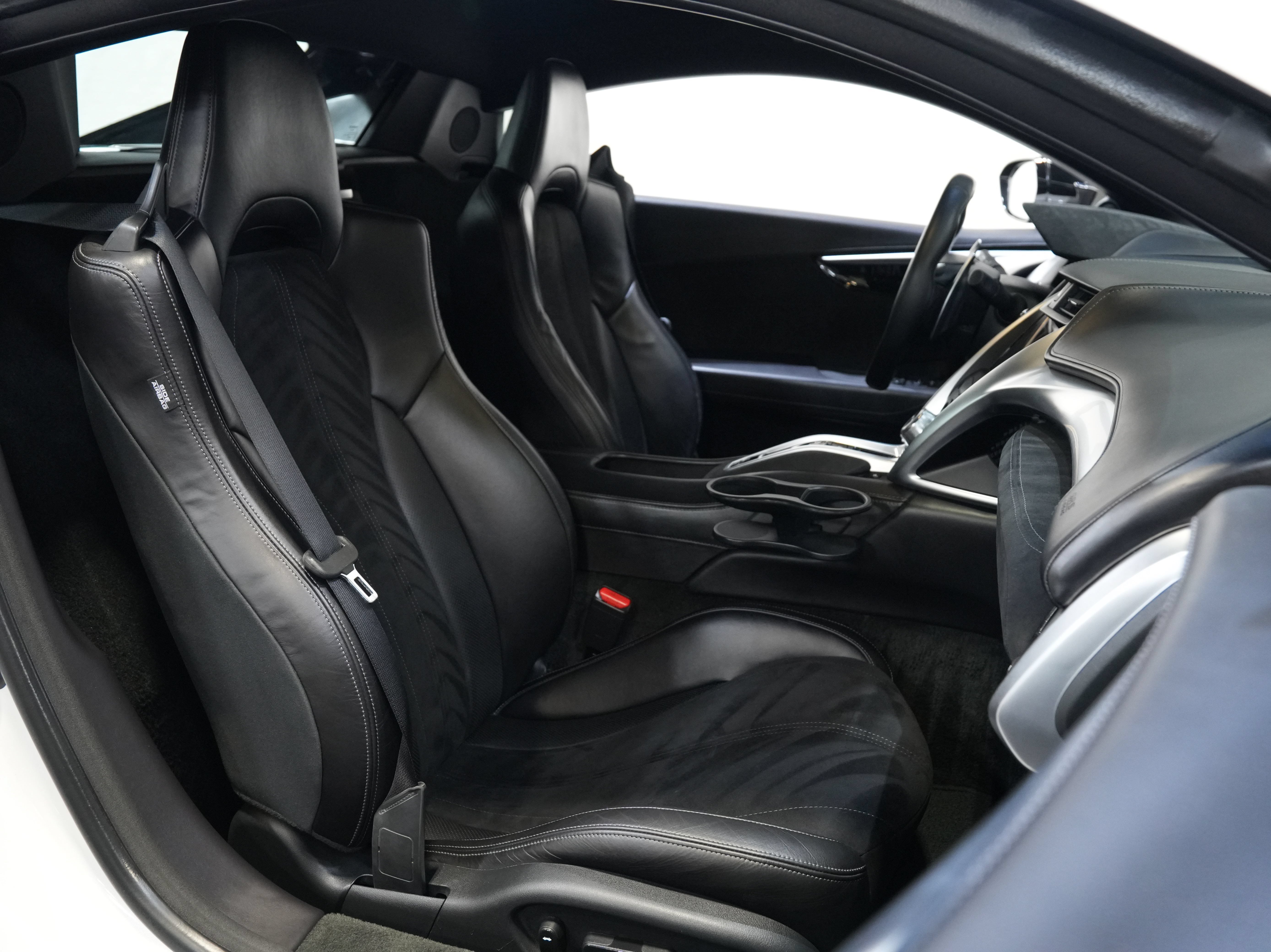 Used 2017 Acura NSX AWD/4WD image 30