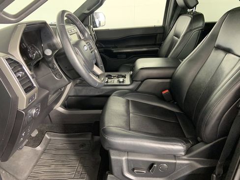 Used 2019 Ford Expedition XLT w/ Equipment Group 202A image 16