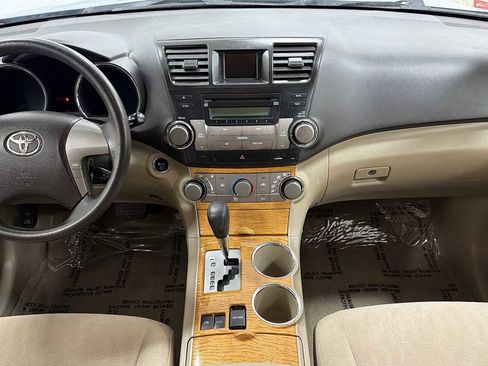 Used 2008 Toyota Highlander 4WD Hybrid image 25