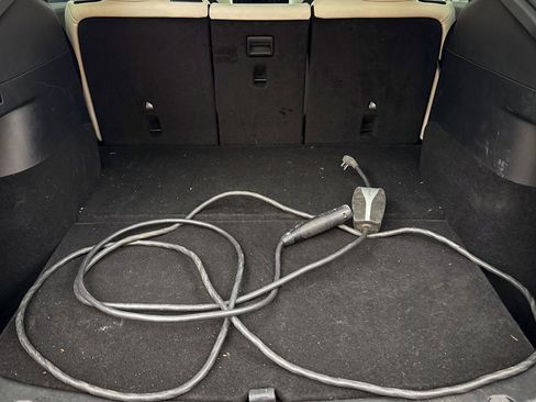 Used 2021 Tesla Model Y Long Range image 7