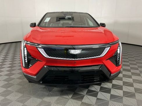 New 2026 Cadillac Optiq Sport 1 w/ LPO, Floor Liner Package AWD/4WD image 2