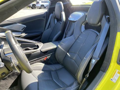 Used 2023 Chevrolet Corvette Stingray Premium Conv w/ Z51 Performance Package image 19