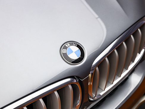 Used 2017 BMW X5 xDrive35d image 6