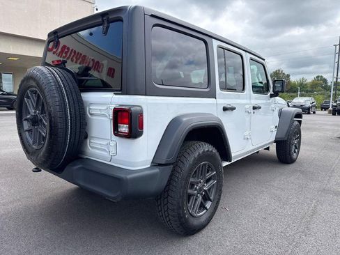 Used 2024 Jeep Wrangler Sport S image 5