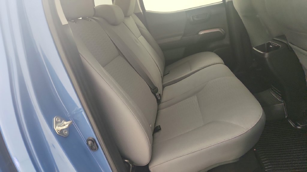 Used 2019 Toyota Tacoma SR5 AWD/4WD image 30