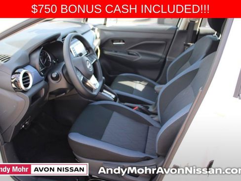 New 2025 Nissan Versa SV w/ Trunk Package image 7