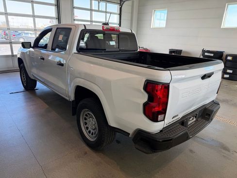 Used 2025 Chevrolet Colorado W/T w/ WT Convenience Package II image 4