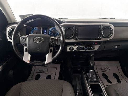 Used 2021 Toyota Tacoma TRD Sport AWD/4WD image 21