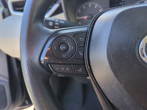 Used 2025 Toyota Corolla LE FWD image 16
