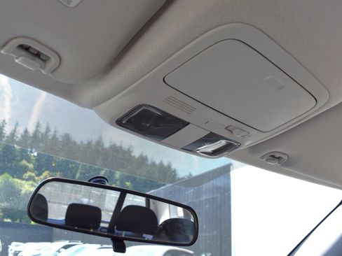 Used 2010 Subaru Forester 2.5X AWD/4WD image 16