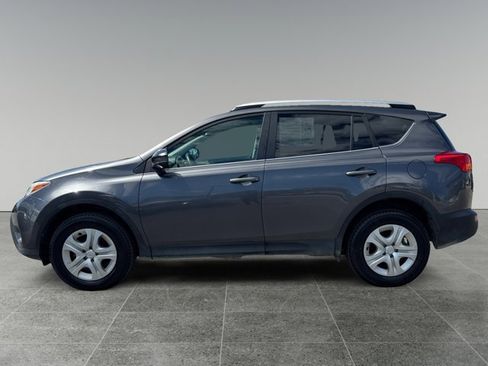Used 2015 Toyota RAV4 LE AWD/4WD image 2