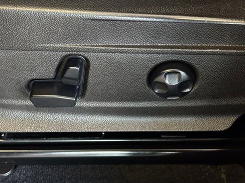 Used 2022 Alfa Romeo Stelvio Sprint image 19