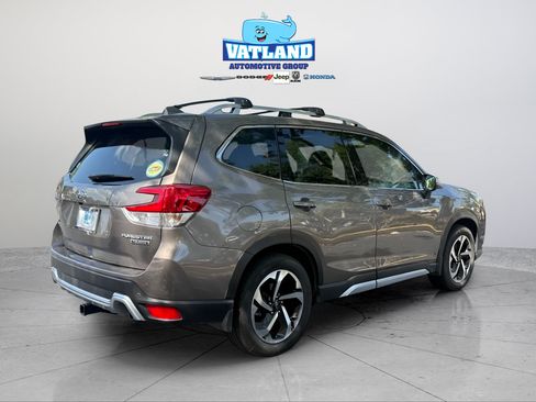 Used 2023 Subaru Forester Touring AWD/4WD image 5