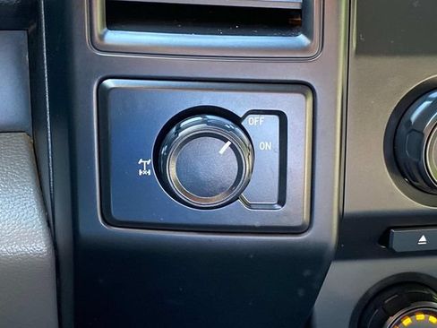 Used 2018 Ford F150 XL w/ Equipment Group 101A Mid RWD image 28