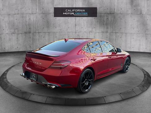 Used 2022 Genesis G70 3.3T RWD image 5